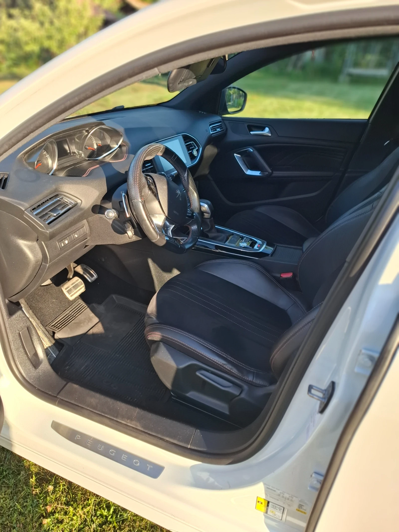 Peugeot 308 2.0 HDI GT - изображение 6