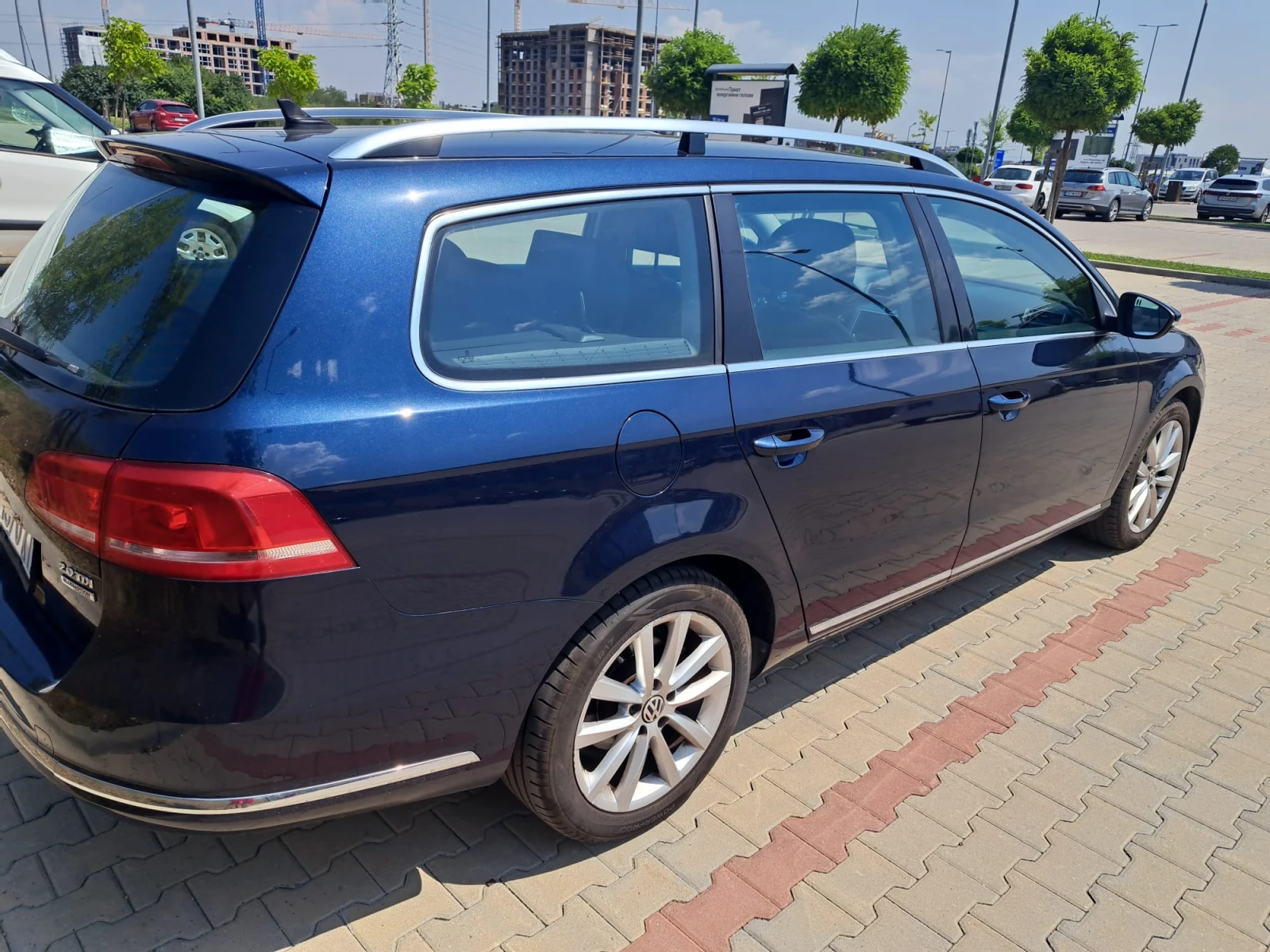 VW Passat B7 Variant 2.0 TDI DSG Highline - изображение 5