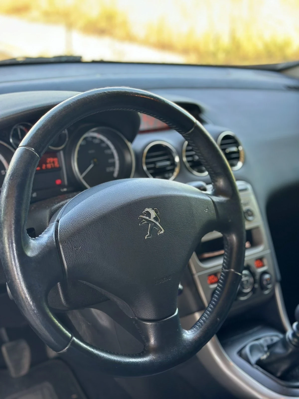 Peugeot 308 1.6 e-HDi - изображение 7