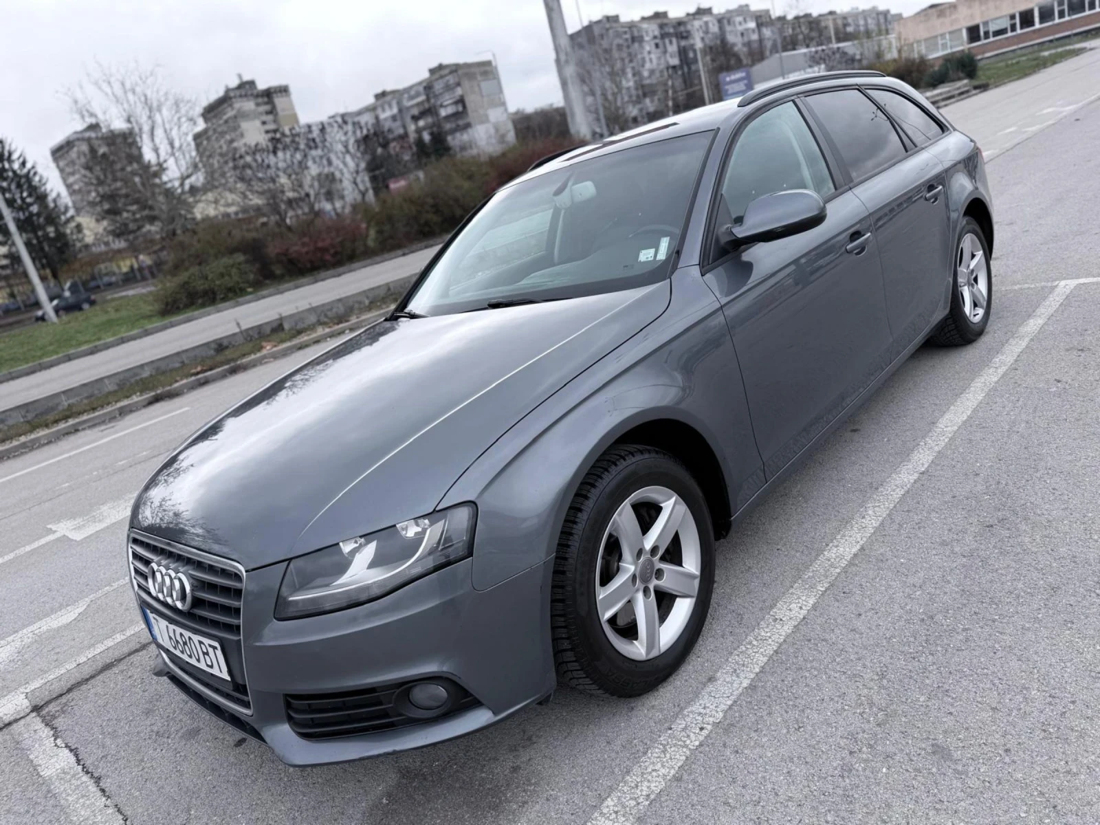 Audi A4 2.0TDI/СЪС СЕРВИЗНА ИСТОРИЯ/НОВИ ЗИМНИ, ЛЕТНИ ГУМИ - изображение 2