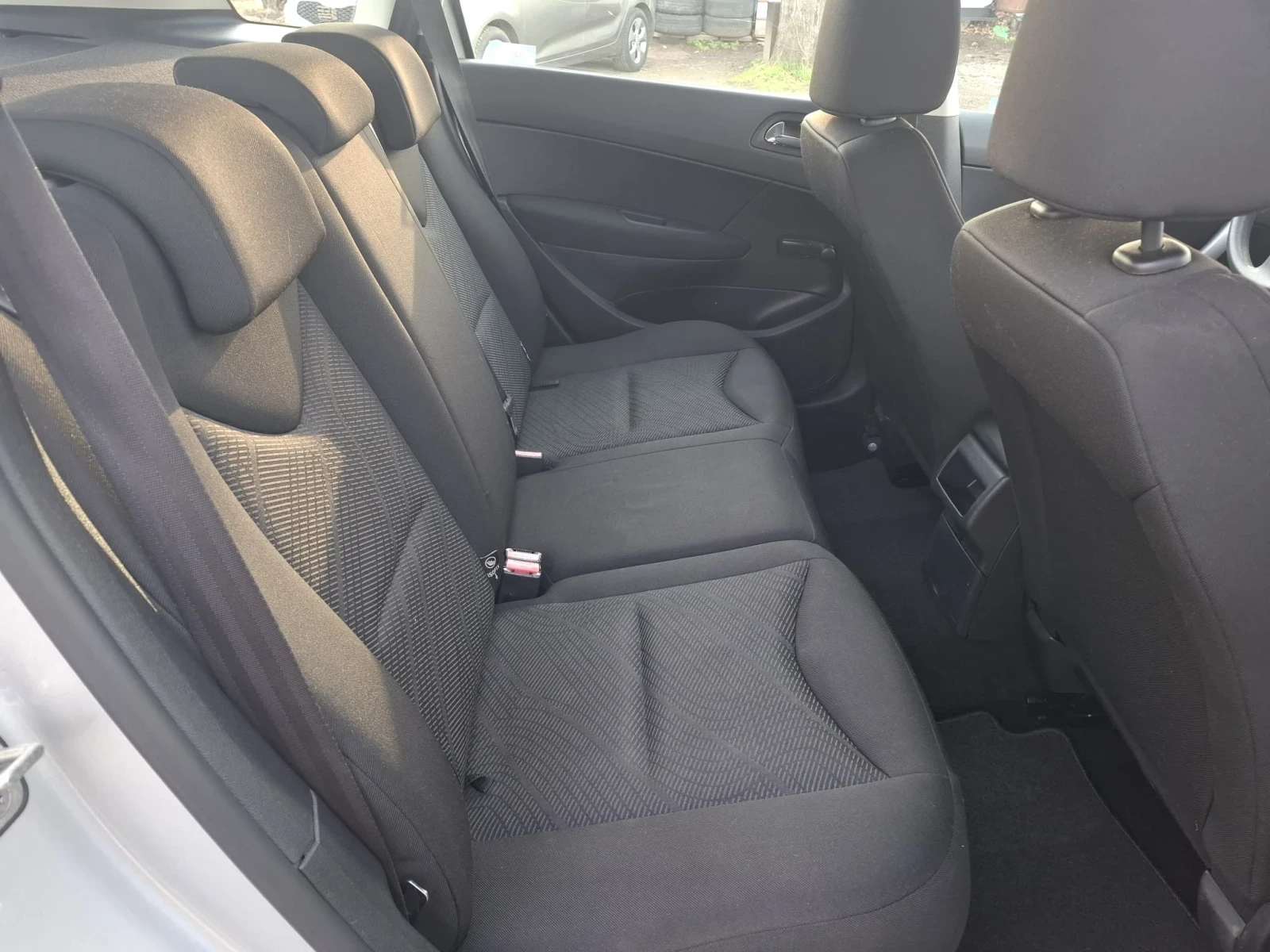 Peugeot 308 1.6 e-HDI 112��. | Mobile.bg � ����������� 17