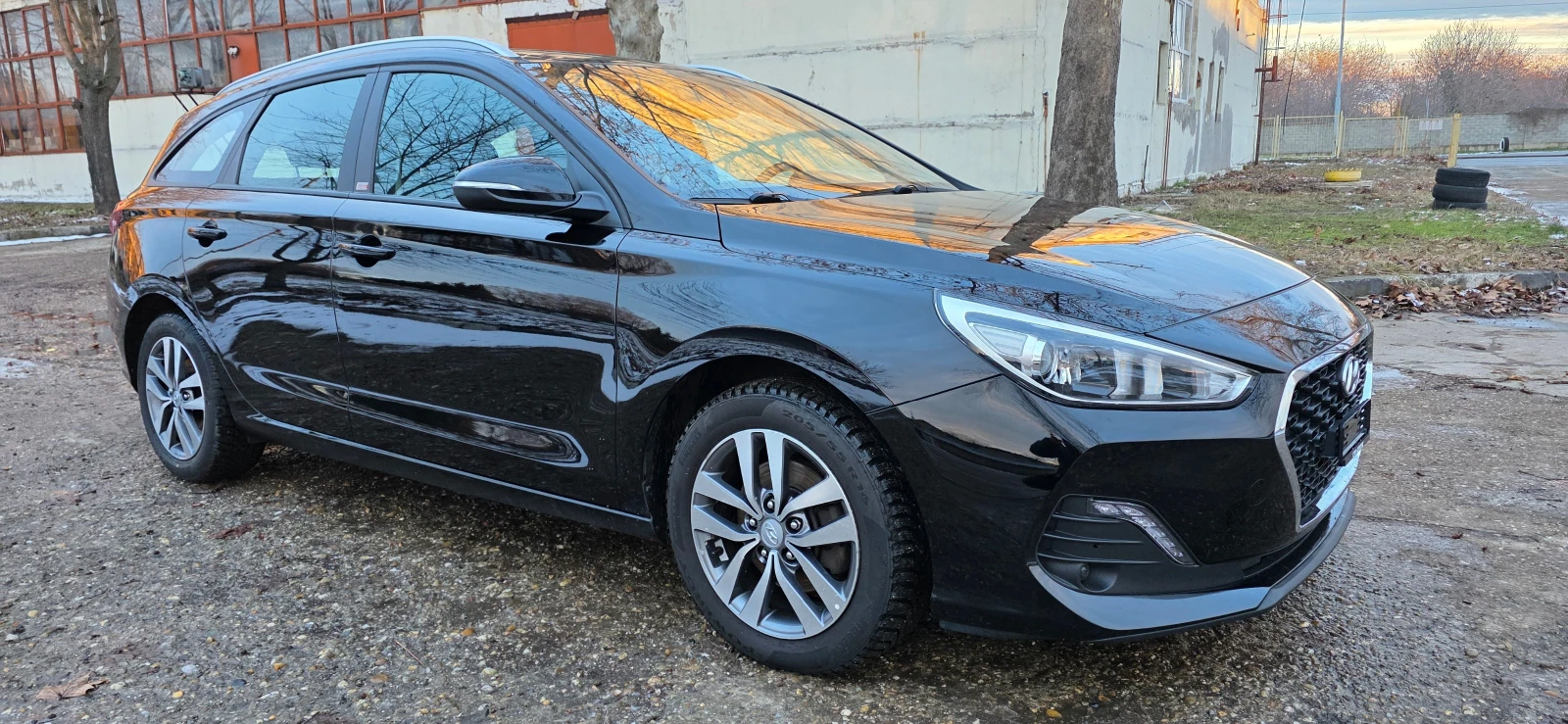 Hyundai I30 1.4i * TURBO* * 140 К.С.* * FACELIFT* * ШВЕЙЦАРИЯ - изображение 3