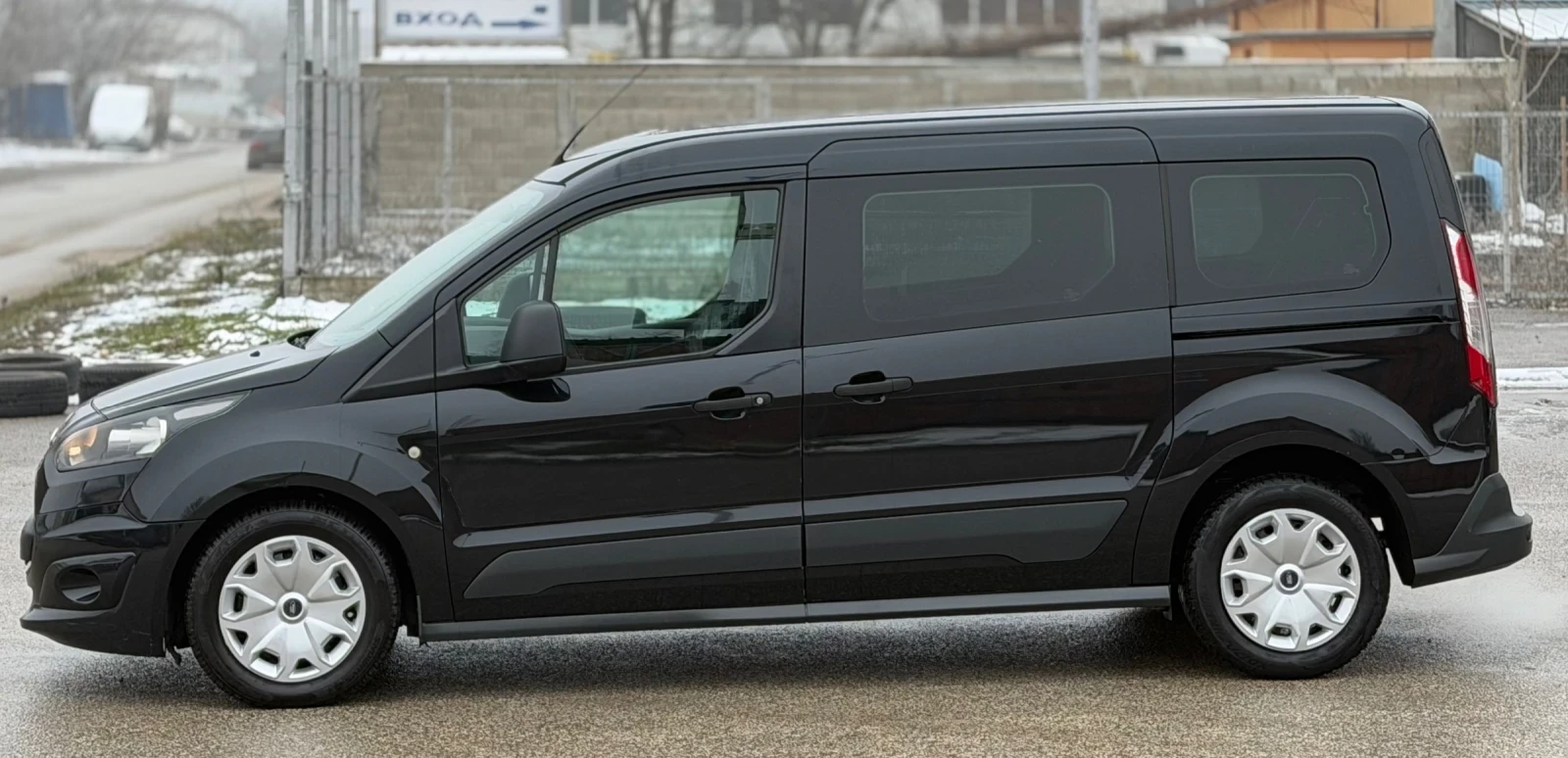 Ford Tourneo Connect 1.6TDCi * MAXI* * Навигация* * Камера* * Климатик* - изображение 7