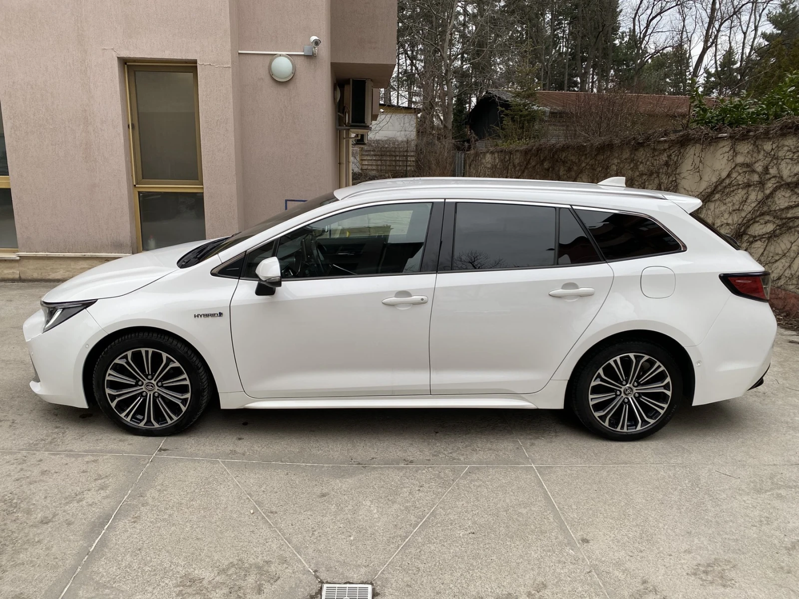 Toyota Corolla 2.0 Hybrid /E-Cvt/ Executive/Head UP , снимка 7 - Автомобили и джипове - 53728201