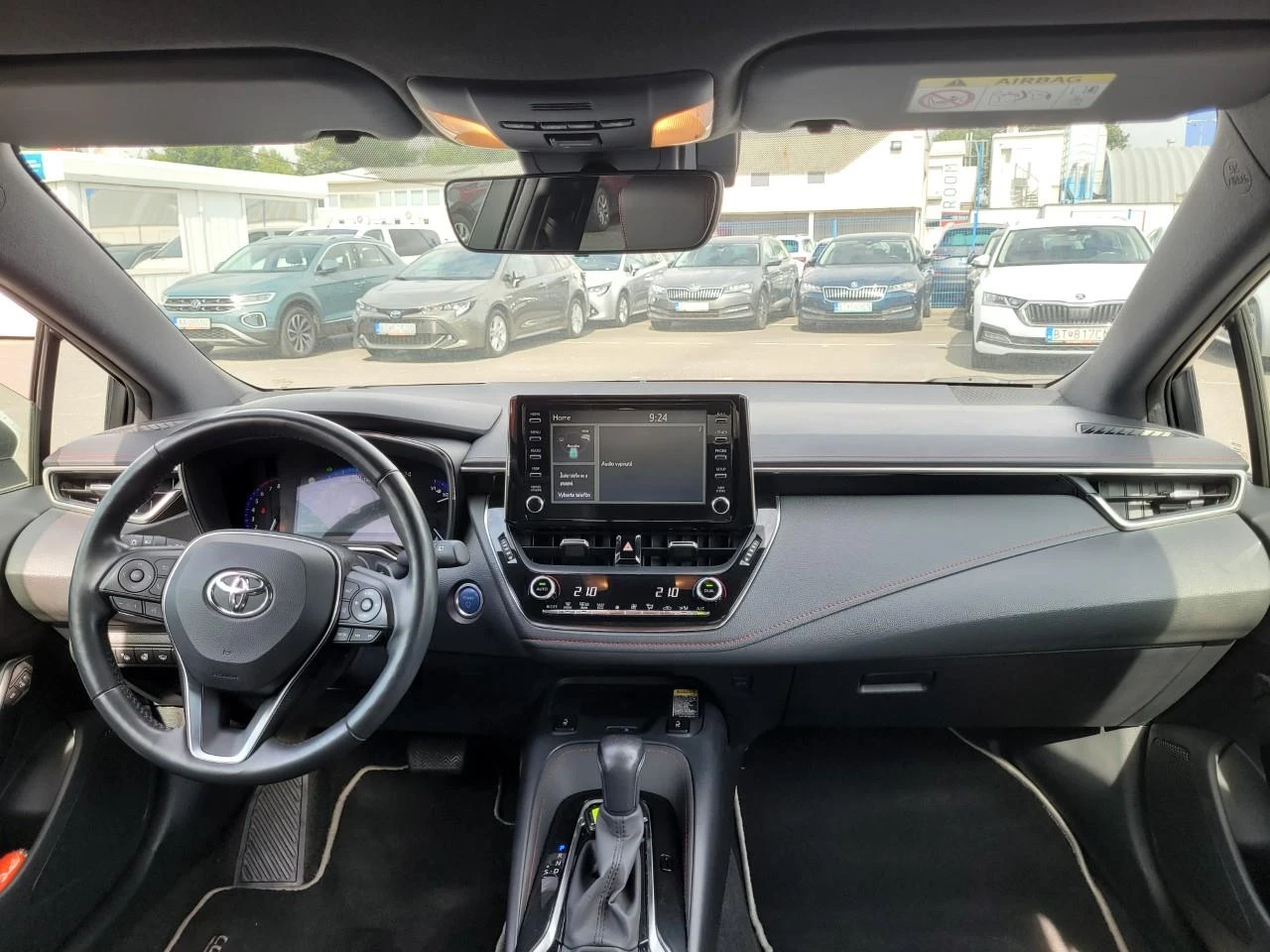 Toyota Corolla 2.0 Hybrid /E-Cvt/ Executive/ , снимка 4 - Автомобили и джипове - 53728201