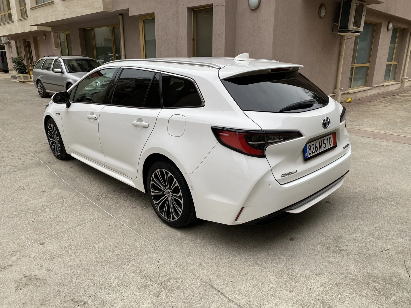 Toyota Corolla 2.0 Hybrid /E-Cvt/ Executive/Head UP , снимка 6 - Автомобили и джипове - 53728201