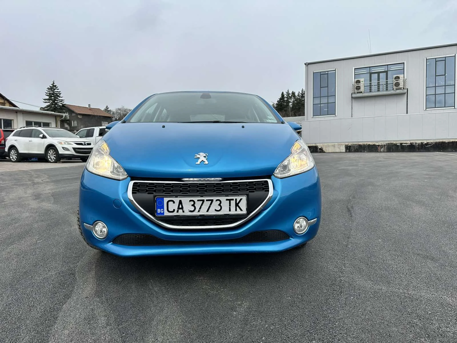 Peugeot 208, снимка 2 - Автомобили и джипове - 53894831