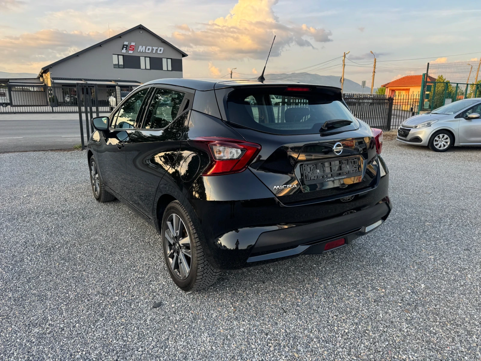 Nissan Micra 0.9Tce N-Connecta  keyless go!! Euro 6, снимка 5 - Автомобили и джипове - 54802279