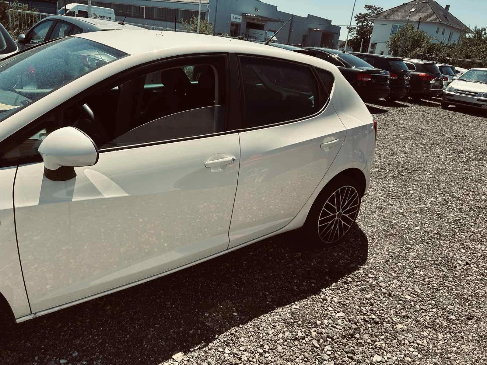 Seat Ibiza 1.4iKLIMA, ESKLUZIV, снимка 4 - Автомобили и джипове - 55034355