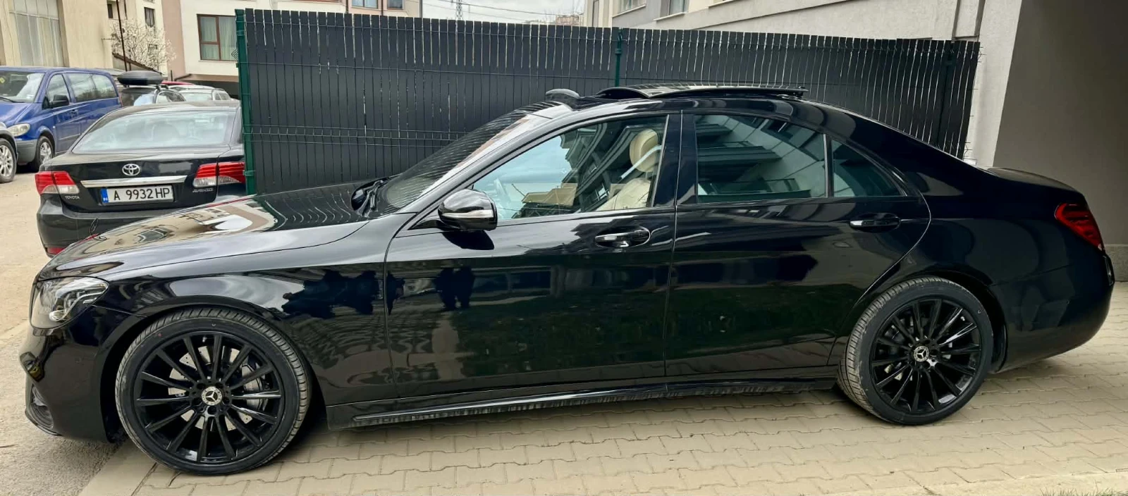 Mercedes-Benz S 560 Black 4x4 Facelift, снимка 4 - Автомобили и джипове - 55422081