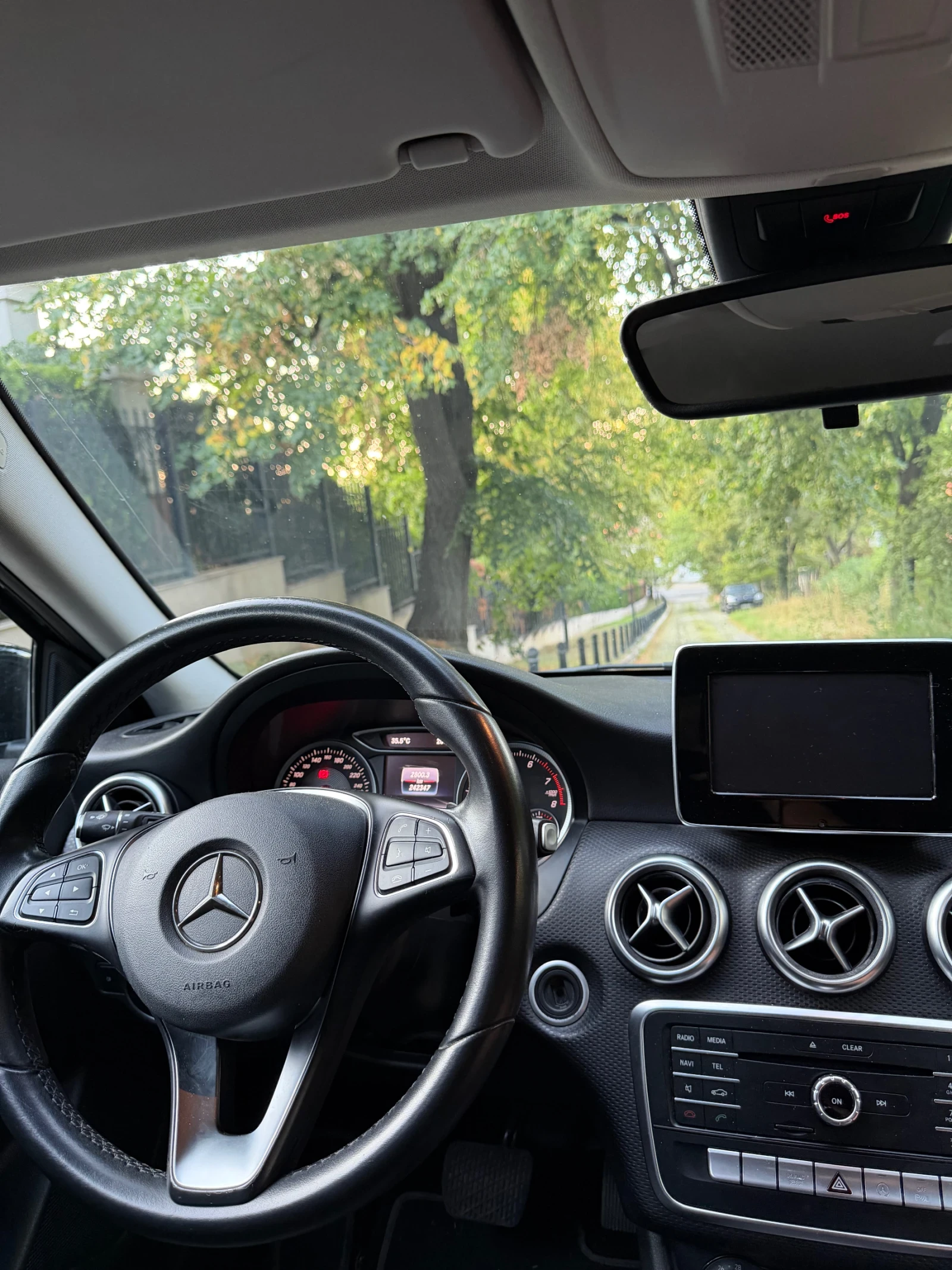 Mercedes-Benz A 180 W176 1.6, снимка 8 - Автомобили и джипове - 55944676
