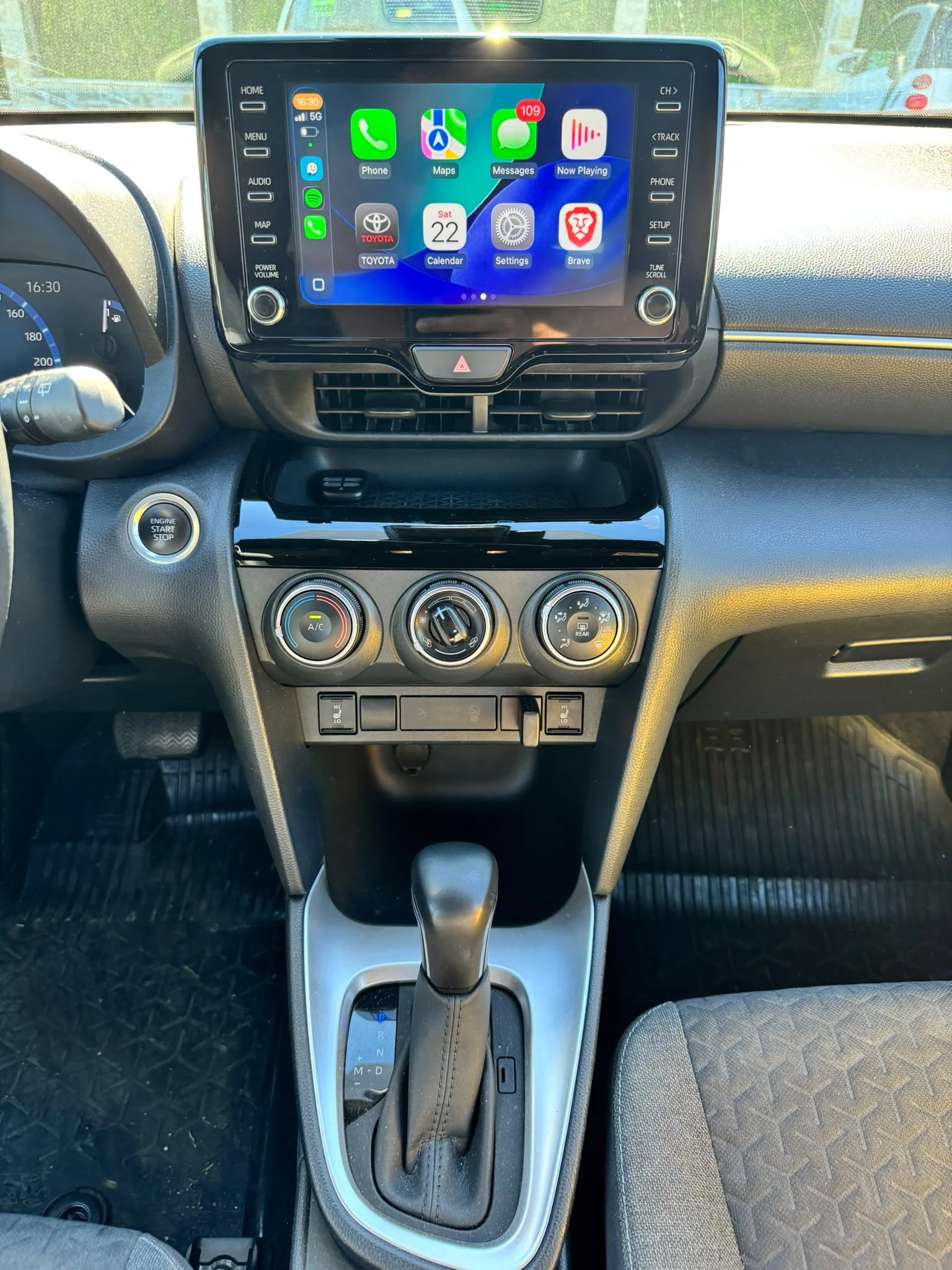 Toyota Yaris Cross CHIC 1.5 125 �.�. CVT | Keyless | ACC | LED | Mobile.bg � ����������� 7