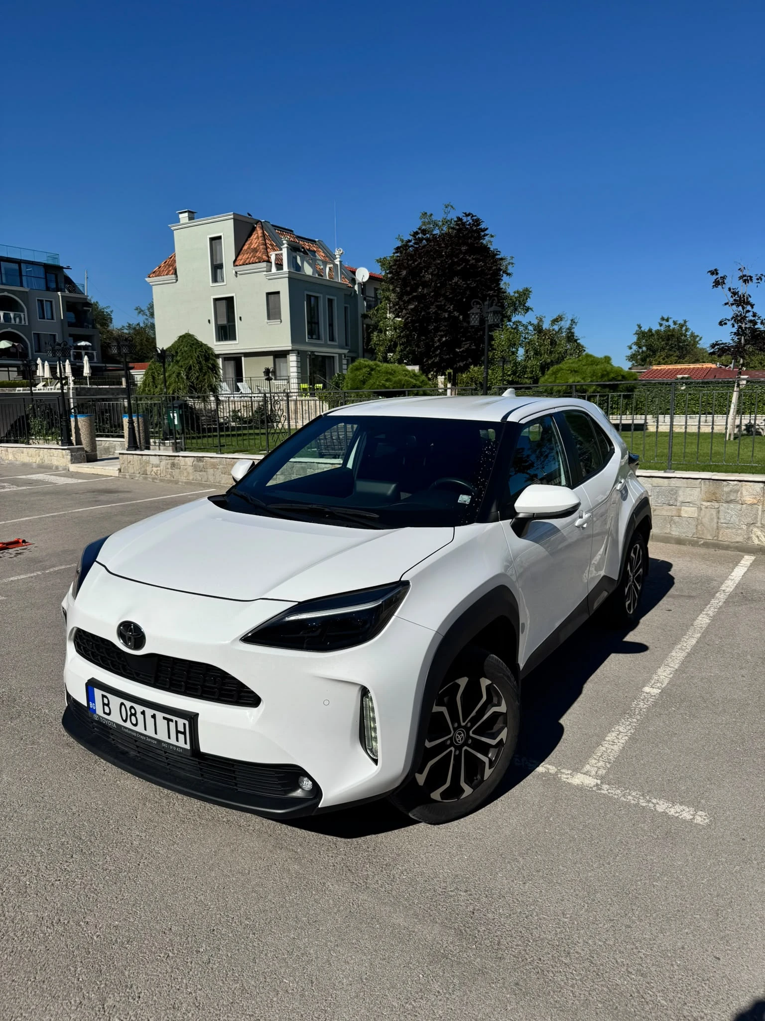 Toyota Yaris Cross CHIC 1.5 125 к.с. CVT | Keyless | ACC | LED