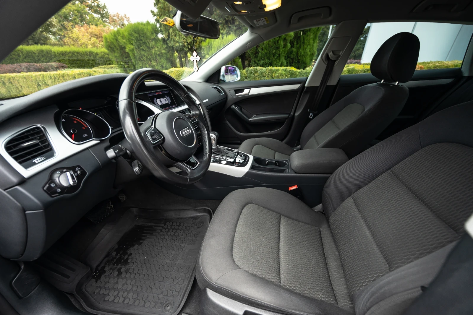 Audi A5 Sportback, снимка 3 - Автомобили и джипове - 56424655
