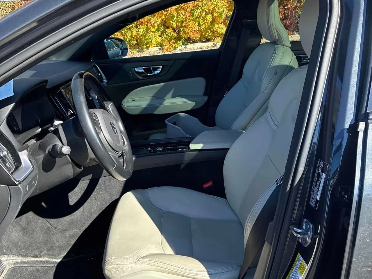 Volvo V60 Cross Country T5 AWD PREMIER PLUS PACKAGE  CARFAX | Mobile.bg � ����������� 13