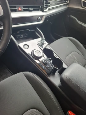Kia Sportage 1.6 MHEV - 39499 лв. / 20195.52 € - 60054613 10