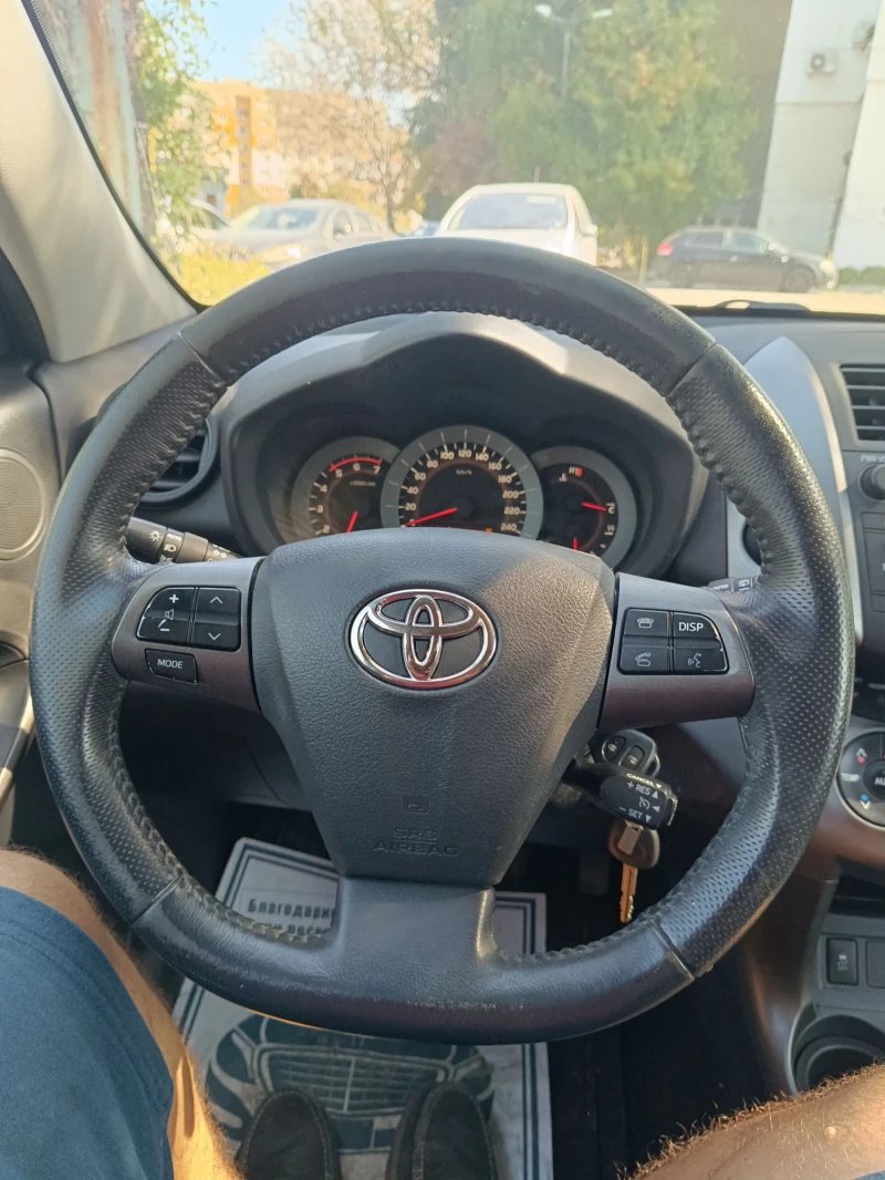 Toyota Rav4 2.2 , 150 к.с, снимка 15 - Автомобили и джипове - 47385612