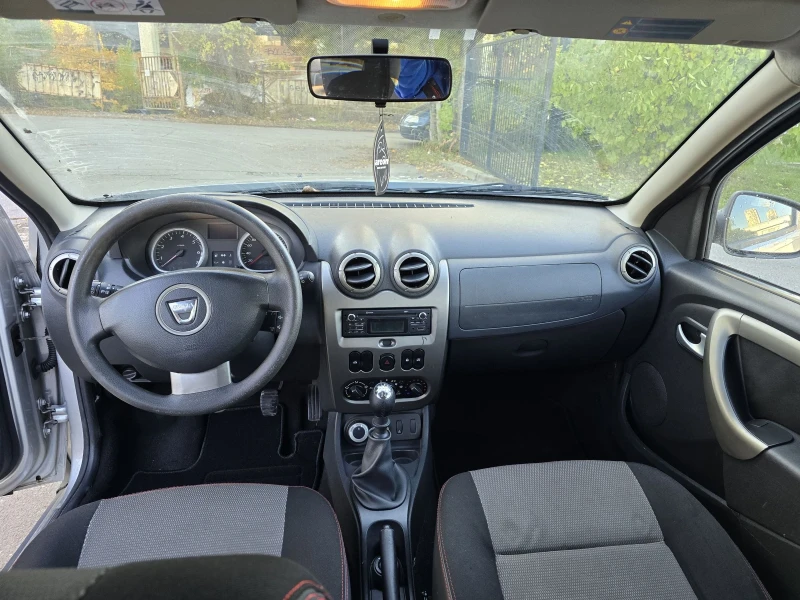 Dacia Duster 1.5DCI/110KC/4X4/FACELIFT/ИТАЛИЯ, снимка 13 - Автомобили и джипове - 52226508