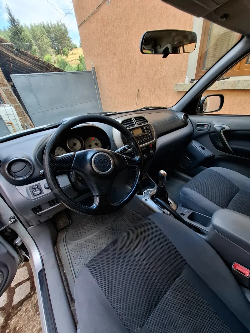Toyota Rav4, снимка 6 - Автомобили и джипове - 52344816