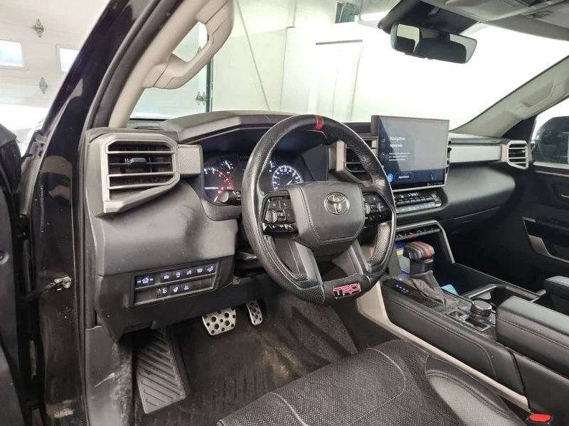 Toyota Tundra 2022 Limited * CARFAX * БЕЗ ПЪРВОНАЧАЛНА ВНОСКА, снимка 11 - Автомобили и джипове - 52941704