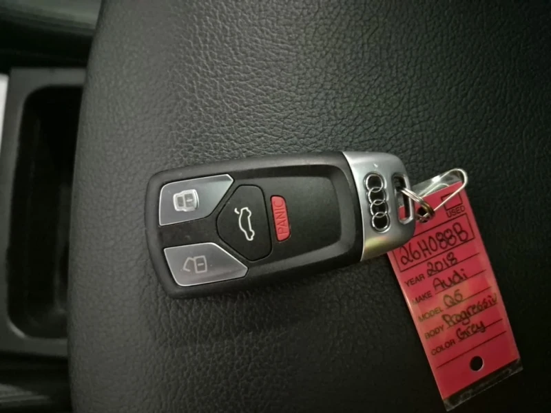 Audi Q5 45TFSI * PROGRESSIV * CARFAX * , снимка 10 - Автомобили и джипове - 53322162