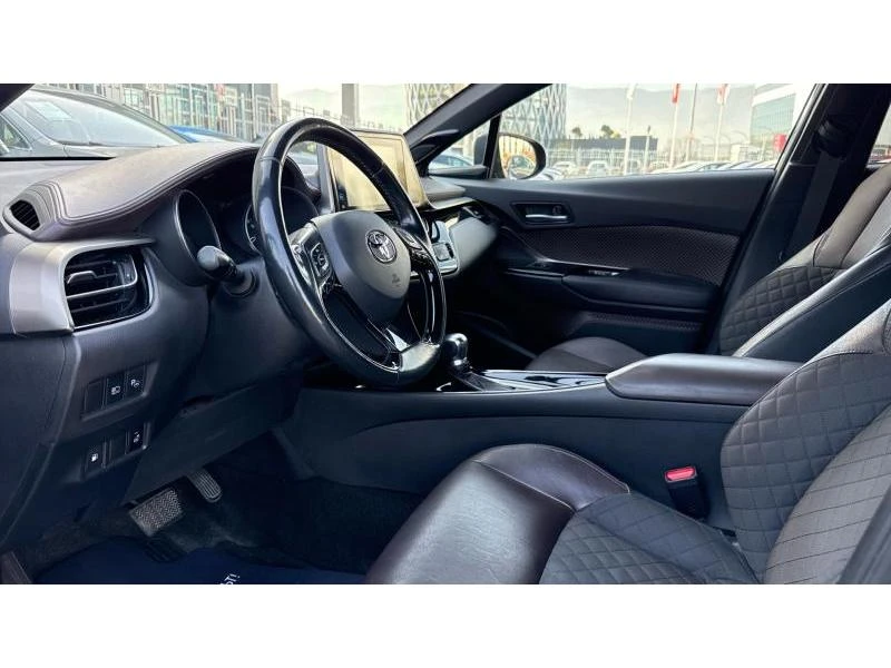 Toyota C-HR, снимка 12 - Автомобили и джипове - 47759308