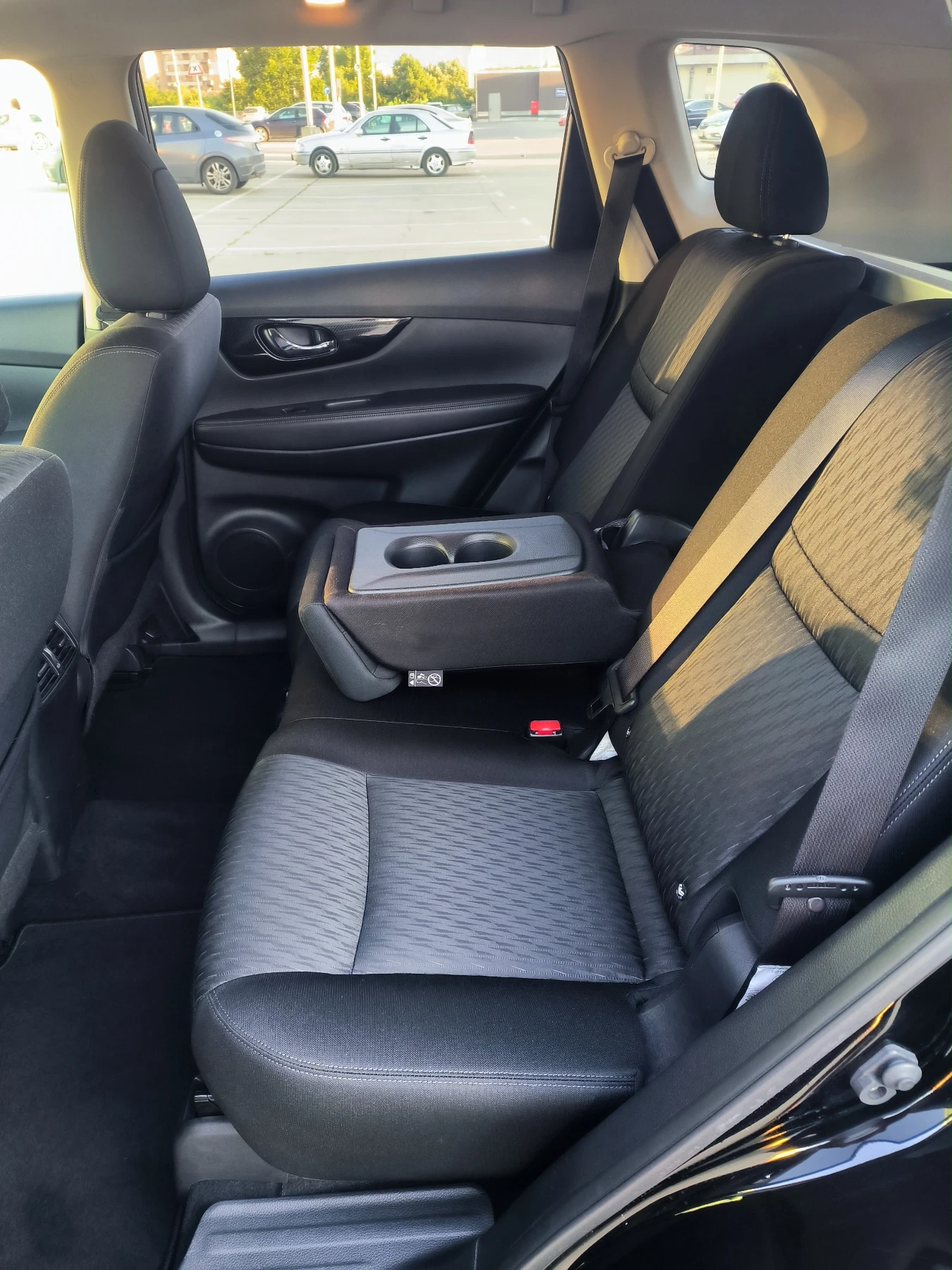Nissan X-trail 1.7 DCI 2WD / ЛЮКСЕМБУРГ / ПАНОРАМА - изображение 9