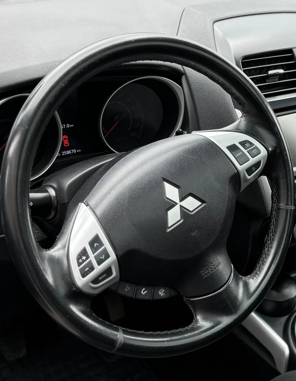 Mitsubishi ASX 1.8 - изображение 9