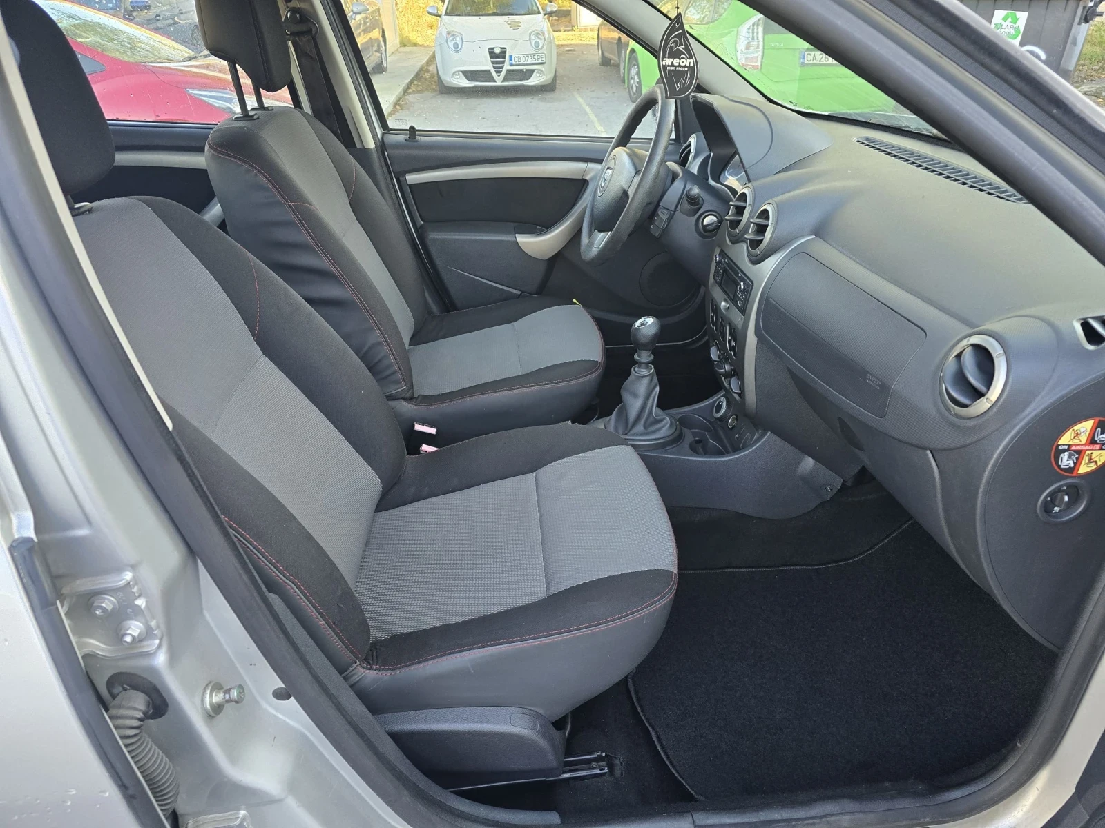 Dacia Duster 1.5DCI/110KC/4X4/FACELIFT/ИТАЛИЯ | Mobile.bg — изображение 11