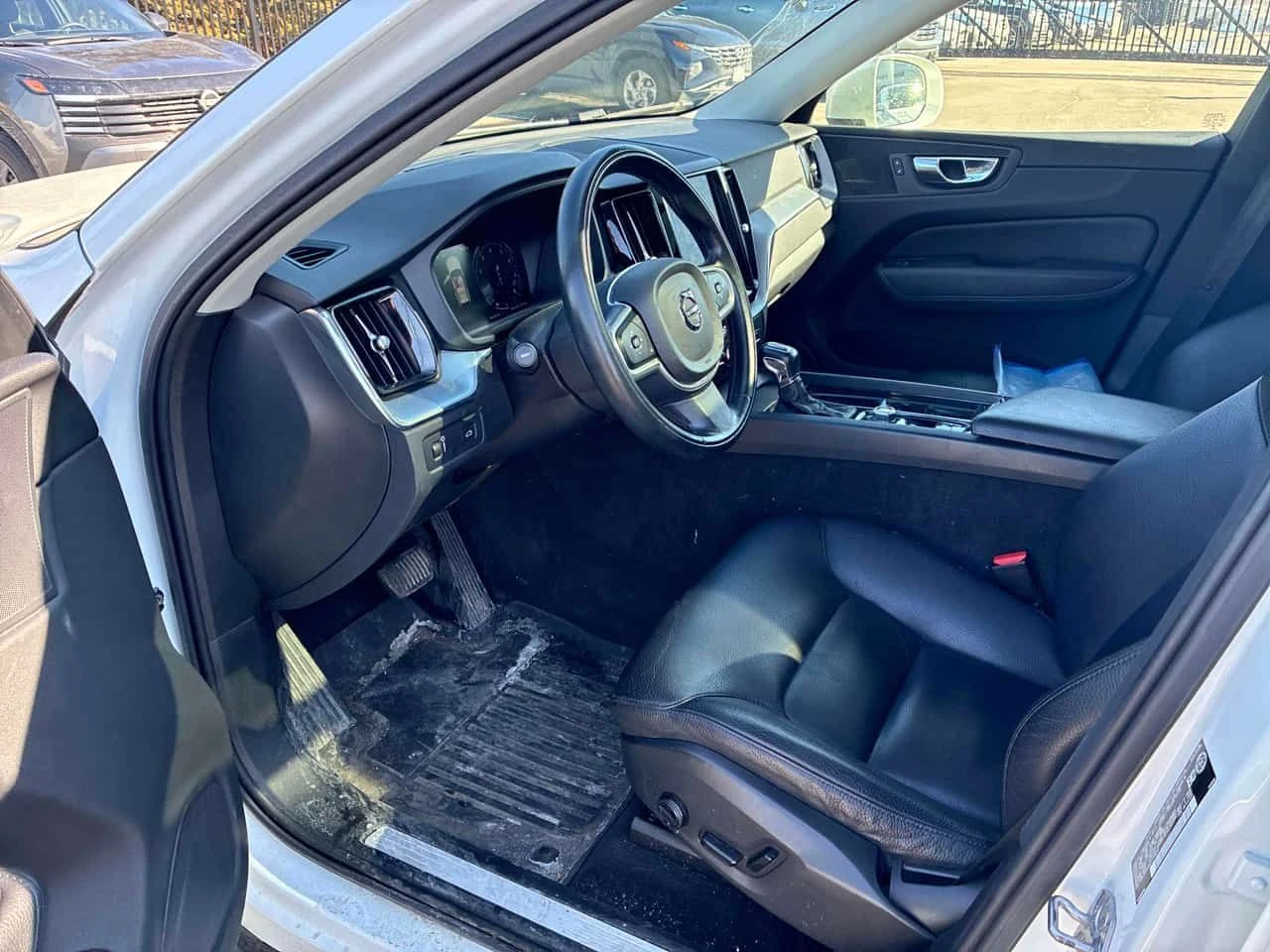 Volvo XC60 Momentum  CARFAX, снимка 5 - Автомобили и джипове - 53720827