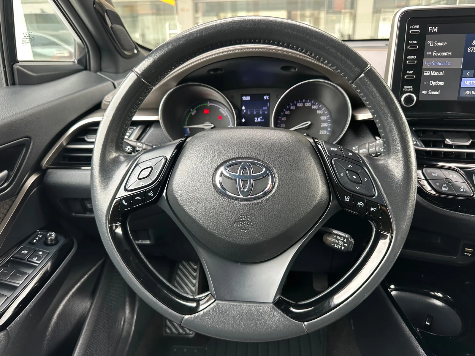 Toyota C-HR Lounge, снимка 12 - Автомобили и джипове - 53915557