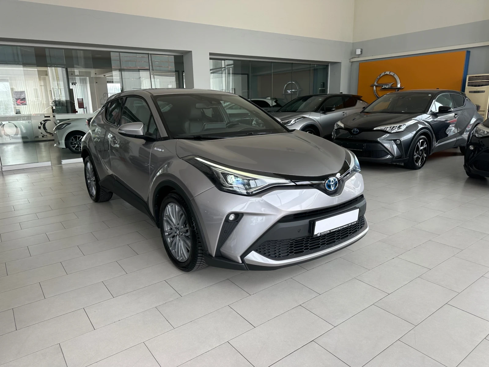 Toyota C-HR Lounge, снимка 7 - Автомобили и джипове - 53915557