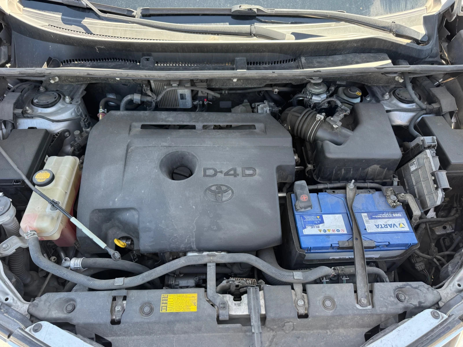 Toyota Rav4 2.0D4d 124hp* LED* ������* �� ��������* 2014� | Mobile.bg � ����������� 16
