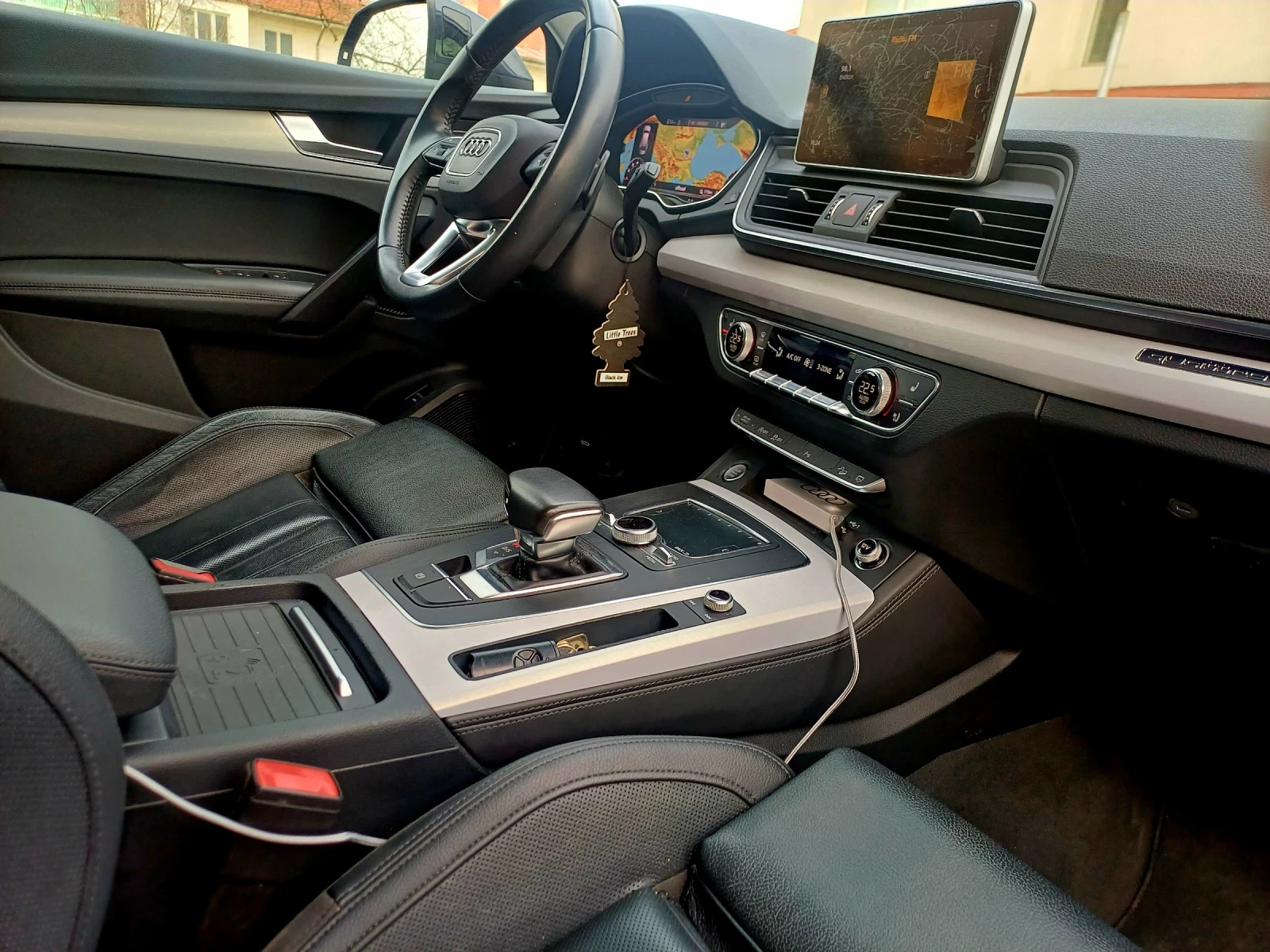 Audi Q5, снимка 7 - Автомобили и джипове - 54348000