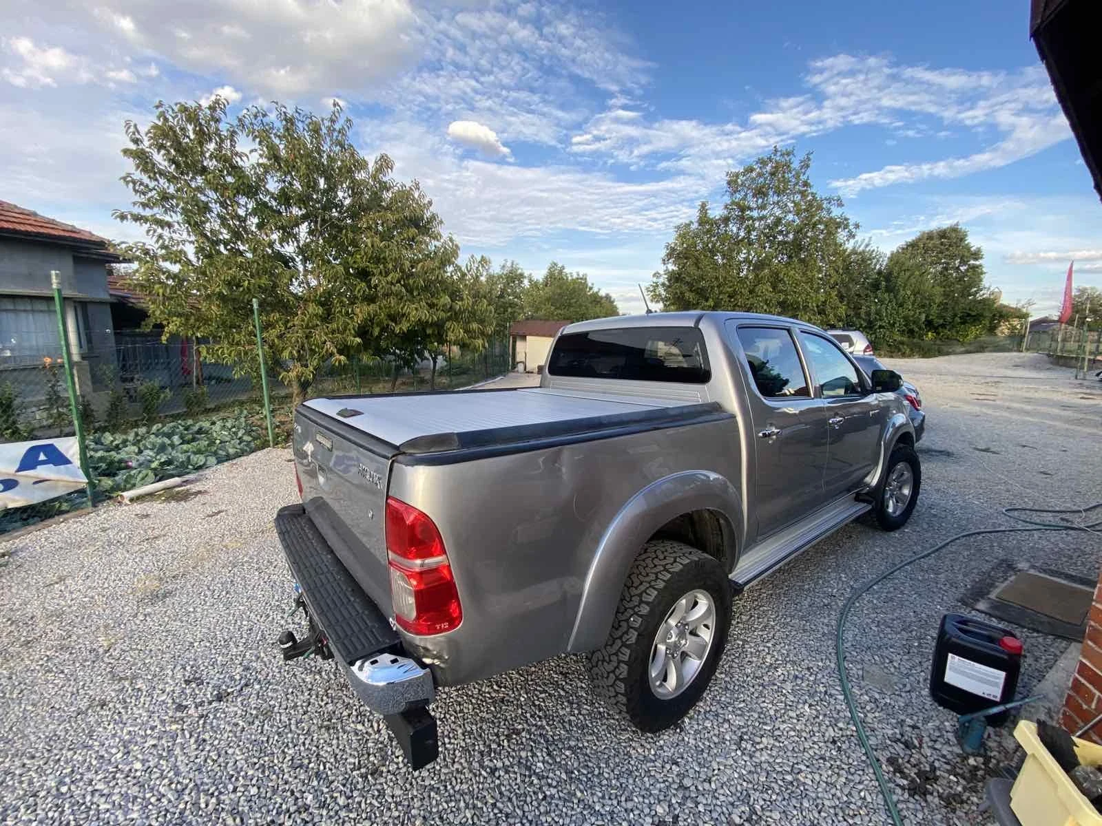 Toyota Hilux 2, 5 D4D/РЪЧКА, снимка 4 - Автомобили и джипове - 55558200