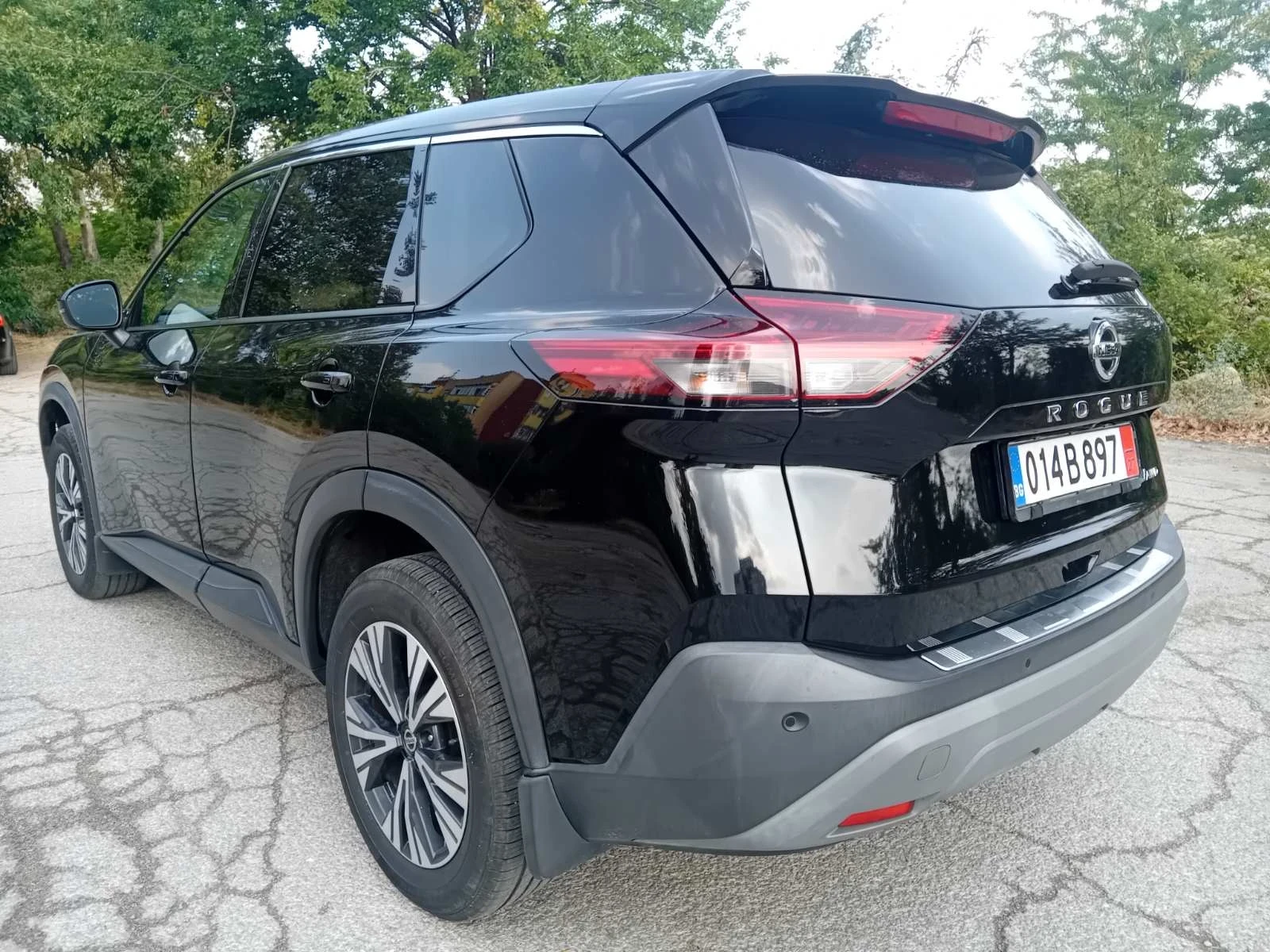 Nissan X-trail 2.5 4x4 Дистроник/360 камери/Keyless, снимка 3 - Автомобили и джипове - 55790244