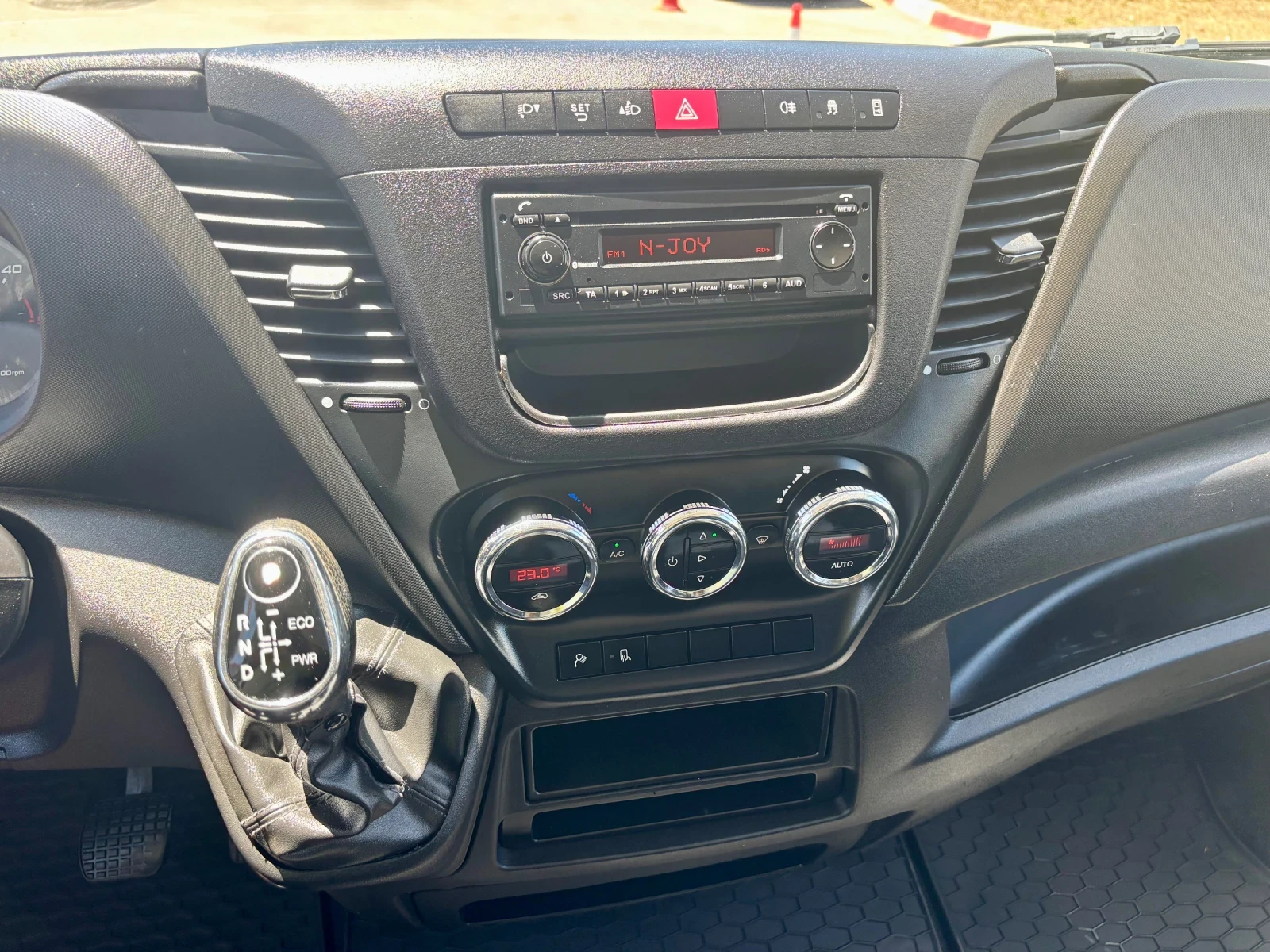 Iveco 35c17 3.0D HIMATIC KLIMA KAT B - изображение 8