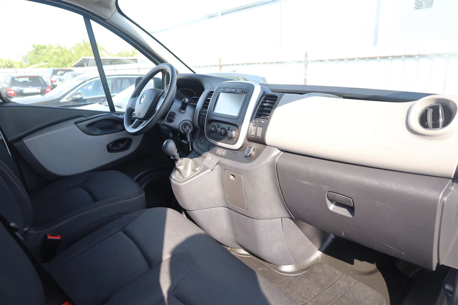Renault Trafic 1.6 dCi L1H1 Parktronic Media NAVI MY18 #iCarbg - изображение 7
