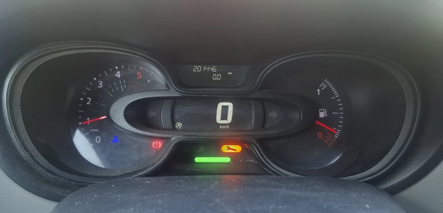 Renault Trafic 5+ 1* ТОВАРОПЪТНИЧЕСКИ* 1.6dci* 125кс* , снимка 14 - Бусове и автобуси - 55089467