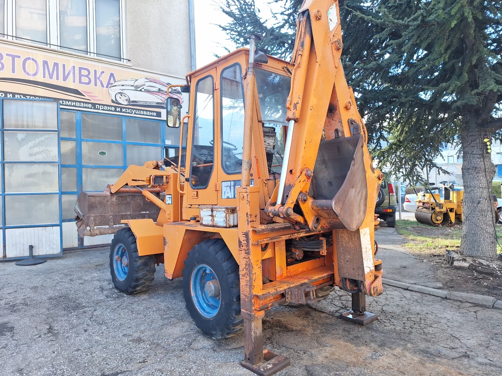 Багер Komatsu Fai / 555 5.5Тонен - изображение 3