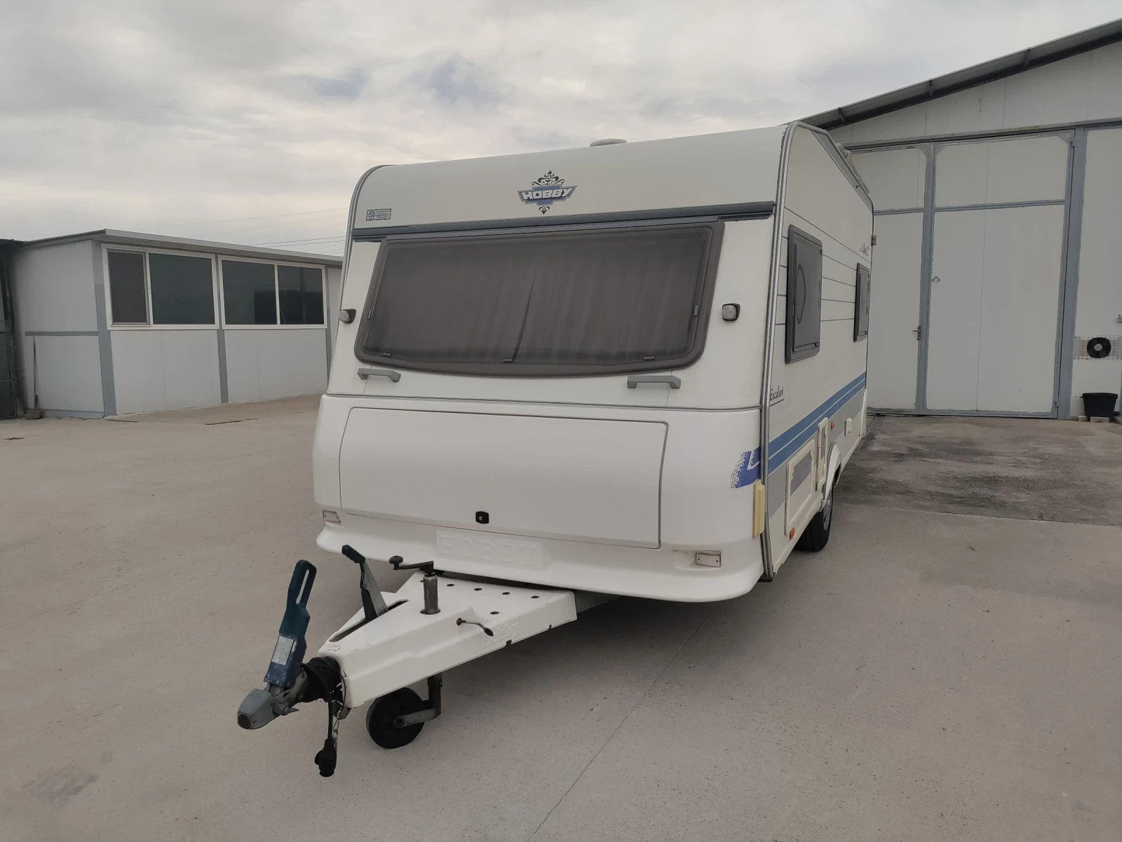 Каравана Hobby Excellent 450 Климатик Бойлер Форселт Регистрация - изображение 6