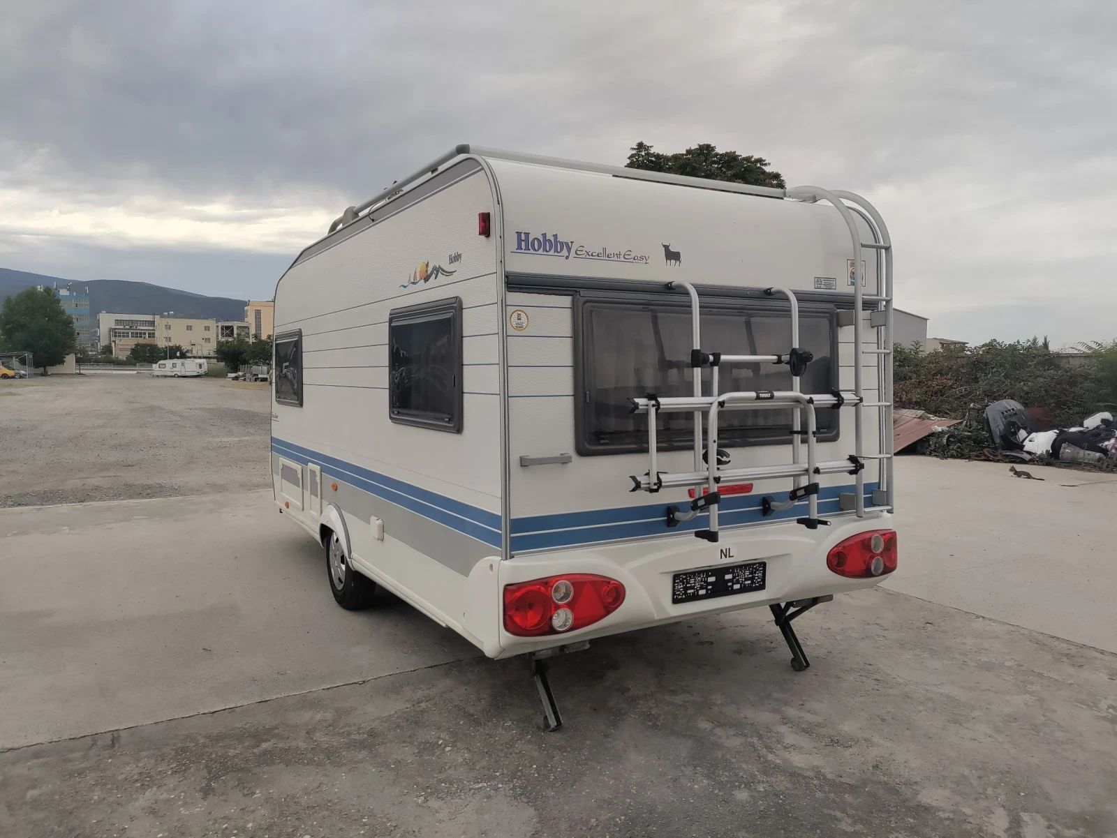 Каравана Hobby Excellent 450 Климатик Бойлер Форселт Регистрация - изображение 4