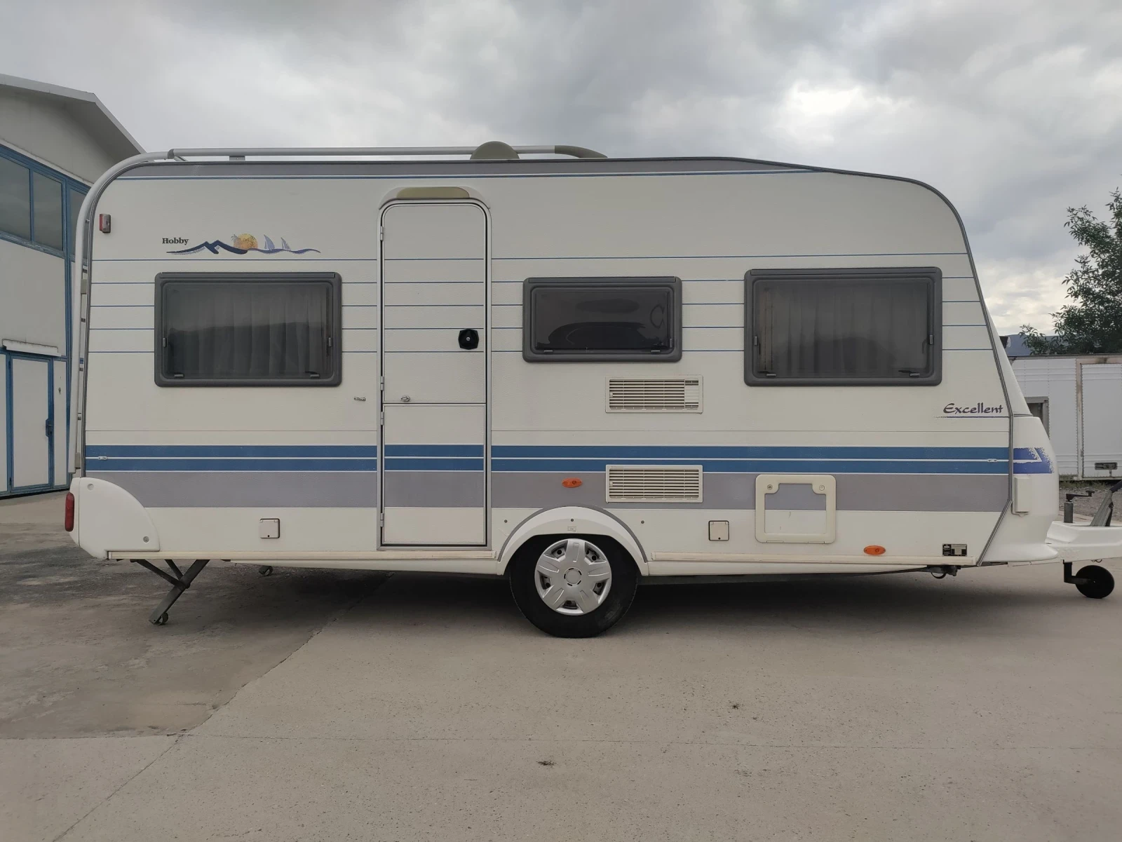 Каравана Hobby Excellent 450 Климатик Бойлер Форселт Регистрация - изображение 2