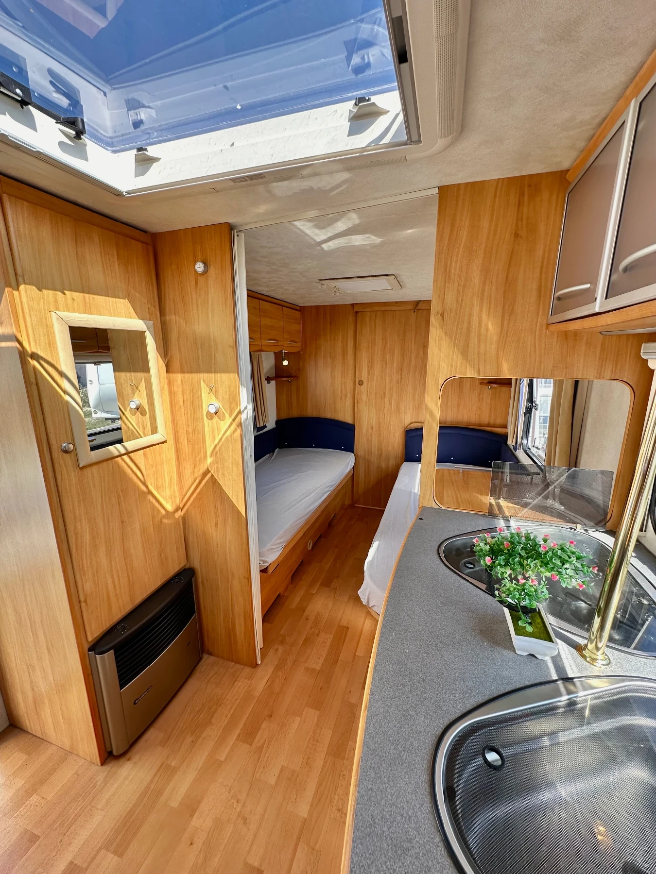 �������� Adria Adora / ��� ���� / ������ ���� � WC / ������� / | Mobile.bg � ����������� 13