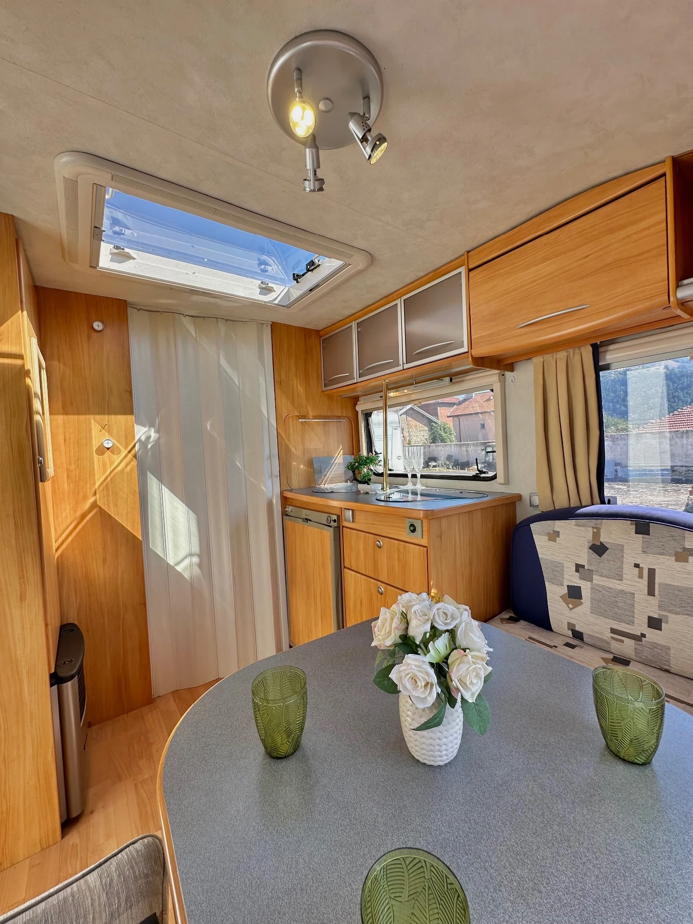 �������� Adria Adora / ��� ���� / ������ ���� � WC / ������� / | Mobile.bg � ����������� 12