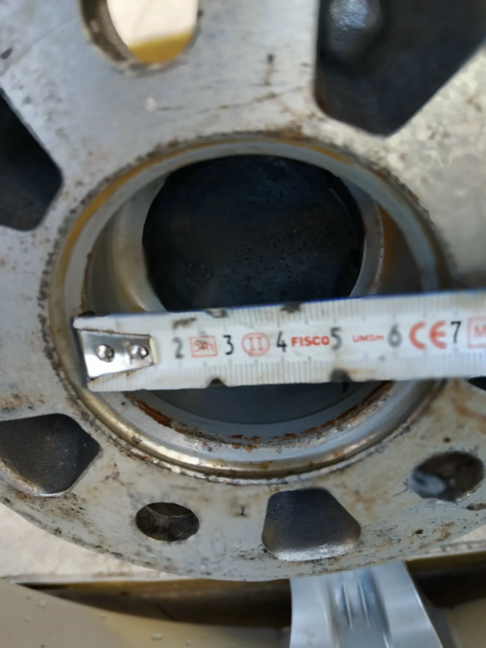    215/65R17  Kia Sportage | Mobile.bg   9