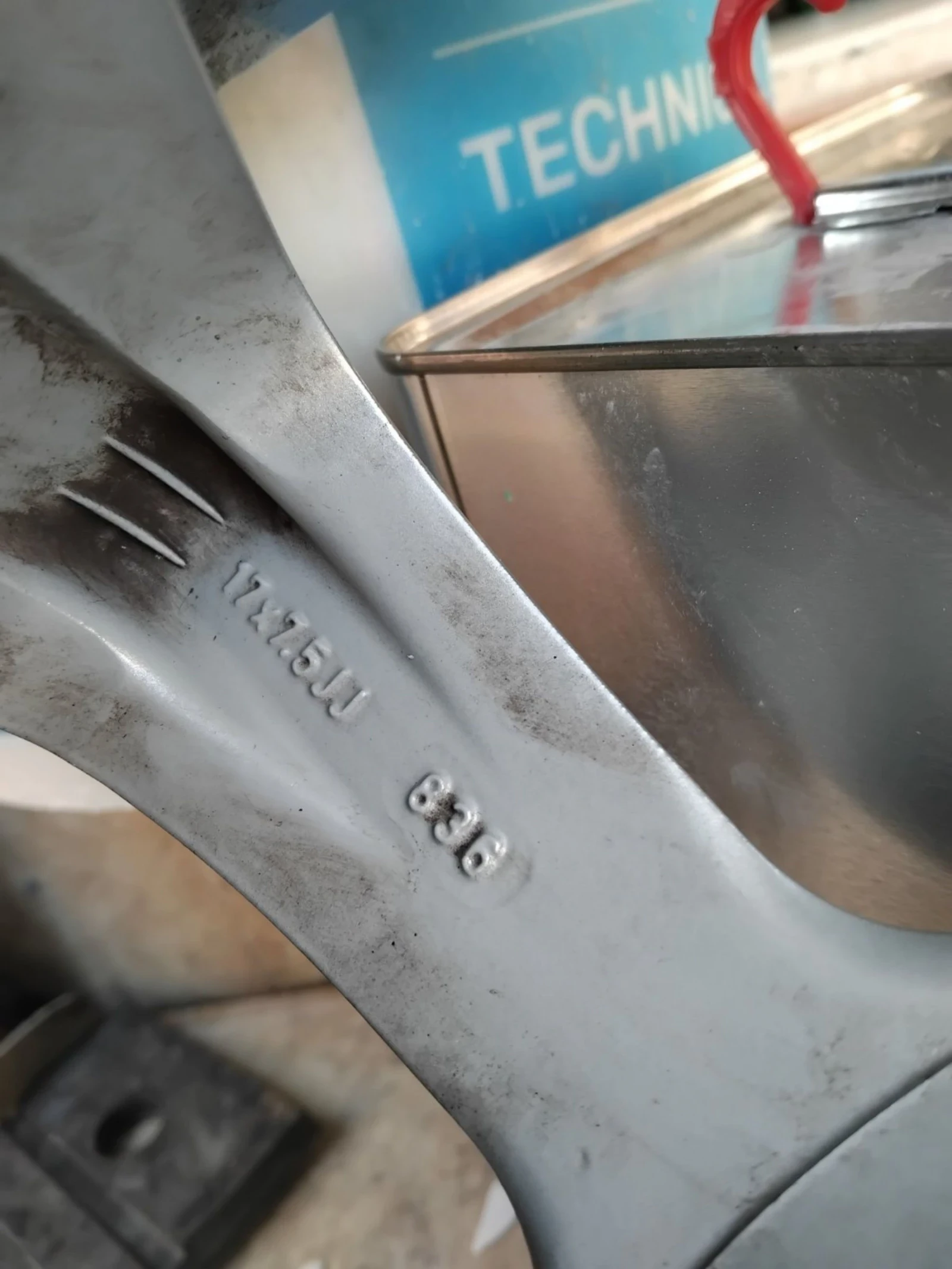    215/65R17  Kia Sportage | Mobile.bg   11