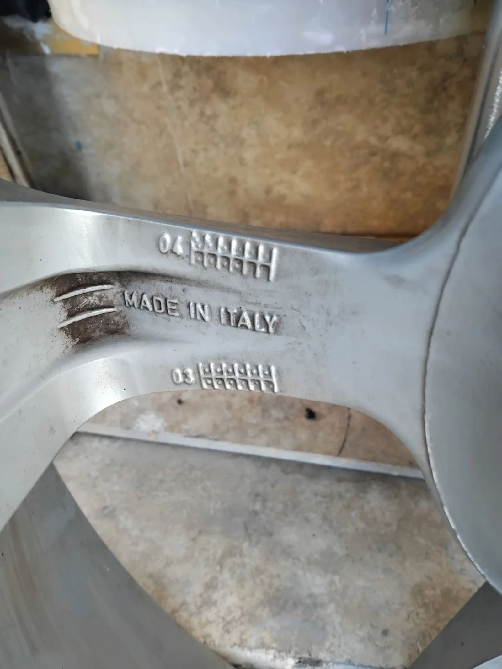    215/65R17  Kia Sportage | Mobile.bg   8