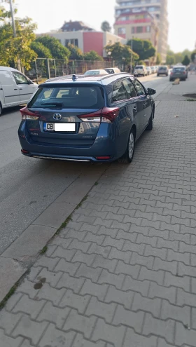 Toyota Auris Хибрид - 17000 € / 33249.11 лв. - 28490184 2