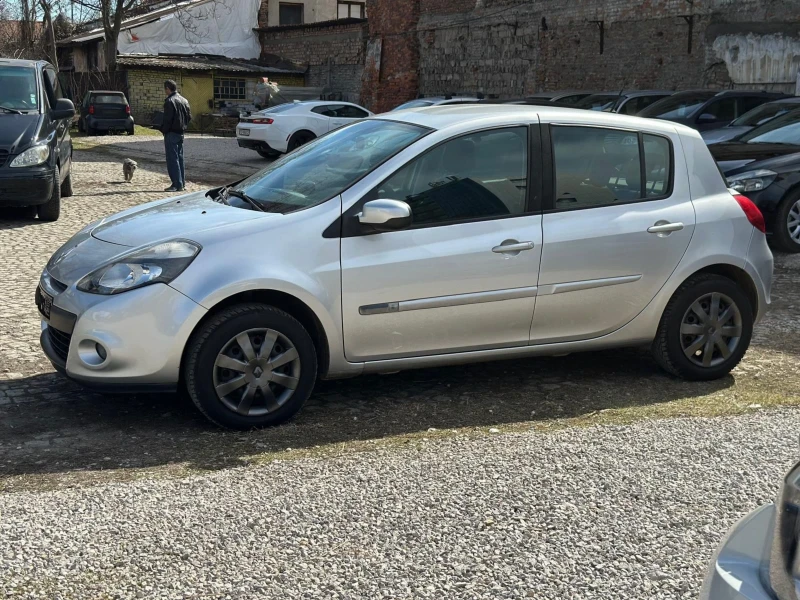 Renault Clio 1.2BENZIN, снимка 4 - Автомобили и джипове - 49263545